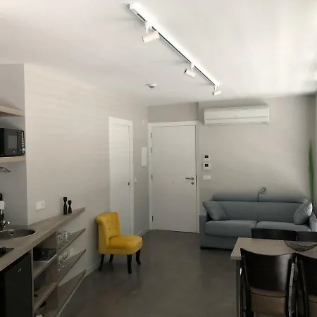 Apartman Plan B Center *